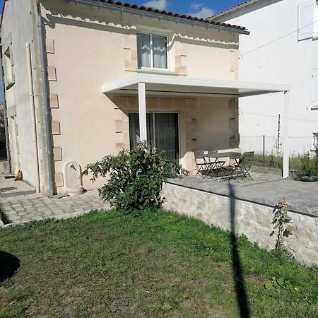 Maison Charmante A Saint-Georges-De-Didonne Avec Jardin Exterior photo